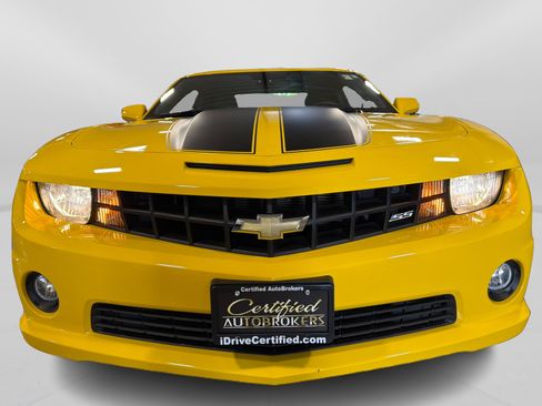 Used 2010 Chevrolet Camaro SS w/ Black Stripe Package RWD image 10