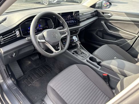 Certified 2025 Volkswagen Jetta S image 15