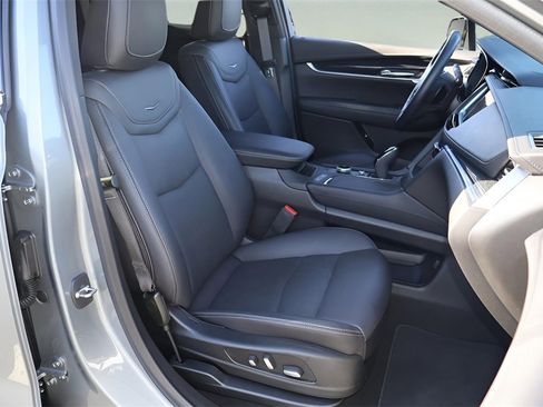 Used 2023 Cadillac XT5 Premium Luxury w/ Technology Package image 14