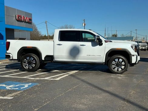 New 2026 GMC Sierra 2500 Denali w/ Denali Reserve Package image 4