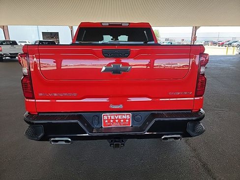 Used 2023 Chevrolet Silverado 1500 Custom Trail Boss AWD/4WD image 9