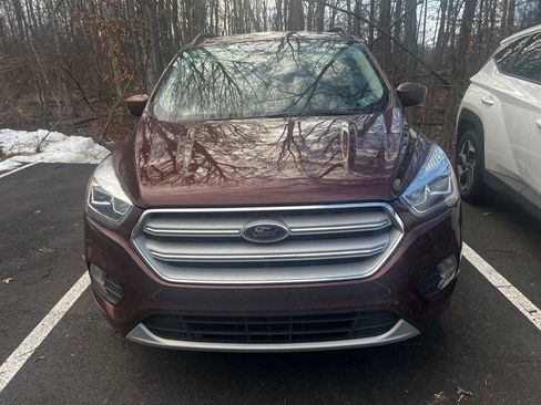 Used 2018 Ford Escape SEL image 2