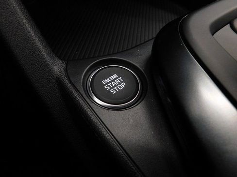 Used 2025 Kia K4 LXS image 42