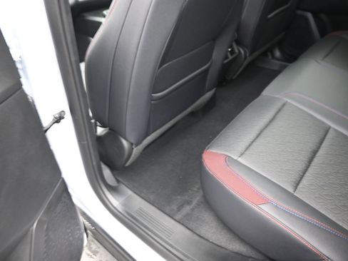 New 2026 Chevrolet Equinox RS image 18