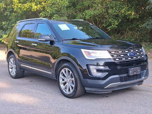 Used 2017 Ford Explorer Limited AWD/4WD image 7