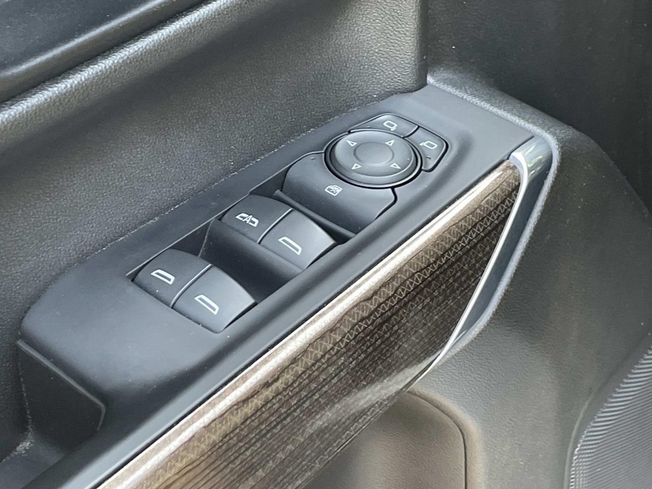 Used 2021 Chevrolet Silverado 1500 RST RWD image 15