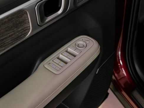 Used 2024 Hyundai Santa Fe Calligraphy AWD/4WD image 35