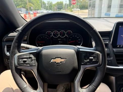 Used 2021 Chevrolet Tahoe LT w/ Rear Media and Nav Package AWD/4WD image 15