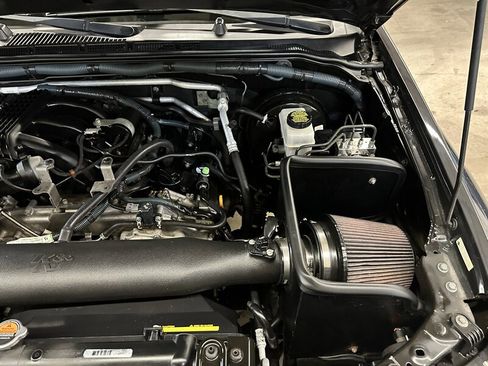 Used 2012 Nissan Xterra PRO-4X image 40