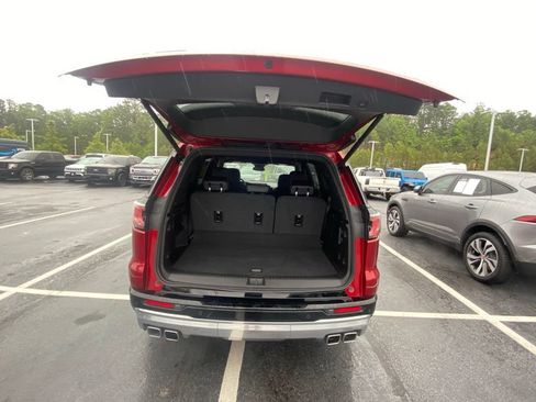 Used 2025 GMC Acadia Denali w/ LPO, Floor Liner Package AWD/4WD image 27