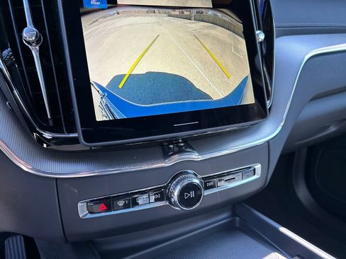 New 2026 Volvo XC60 T8 Ultra w/ Climate Package AWD/4WD image 18