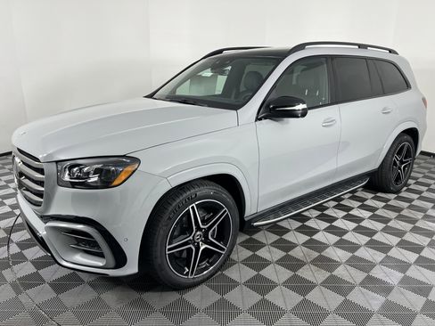 New 2026 Mercedes-Benz GLS 450 4MATIC image 8