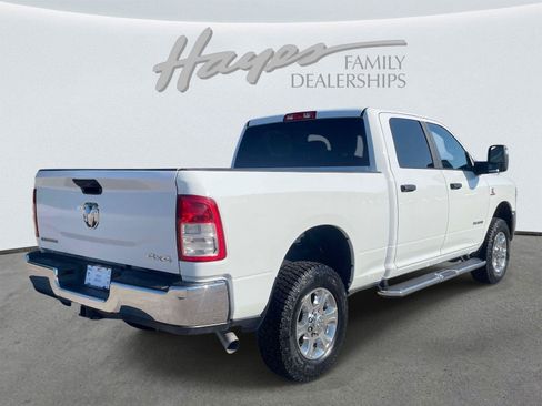 Used 2024 RAM 2500 Big Horn AWD/4WD image 3