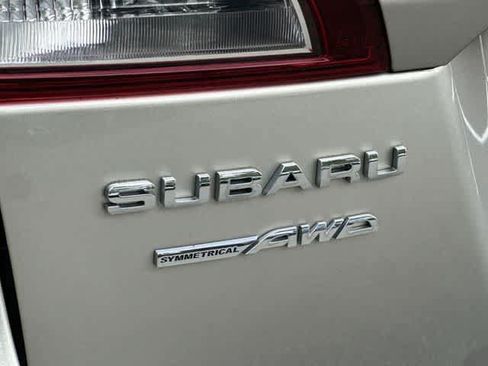 Used 2017 Subaru Outback 2.5i Premium AWD/4WD image 15