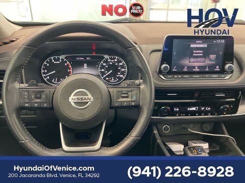 Used 2021 Nissan Rogue SV w/ Premium Package AWD/4WD image 13