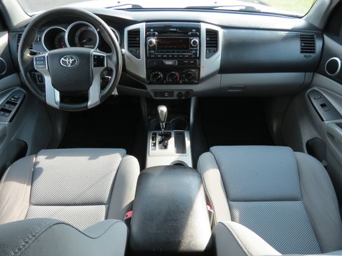 Used 2012 Toyota Tacoma PreRunner w/ TRD Off-Road Pkg image 10