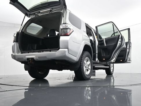 Used 2022 Toyota 4Runner SR5 Premium AWD/4WD image 45