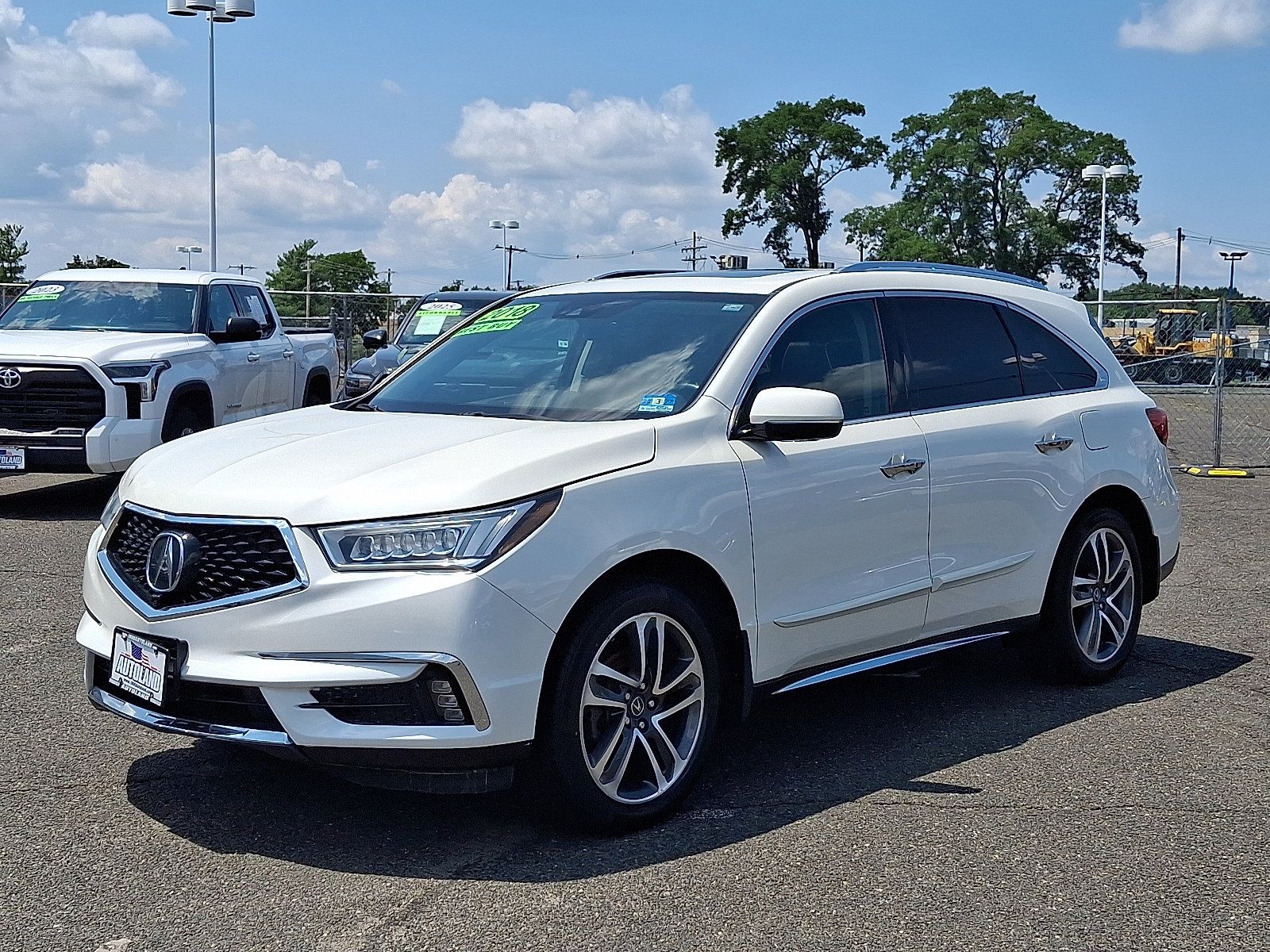 Used 2018 Acura MDX w/ Advance Package AWD/4WD image 3