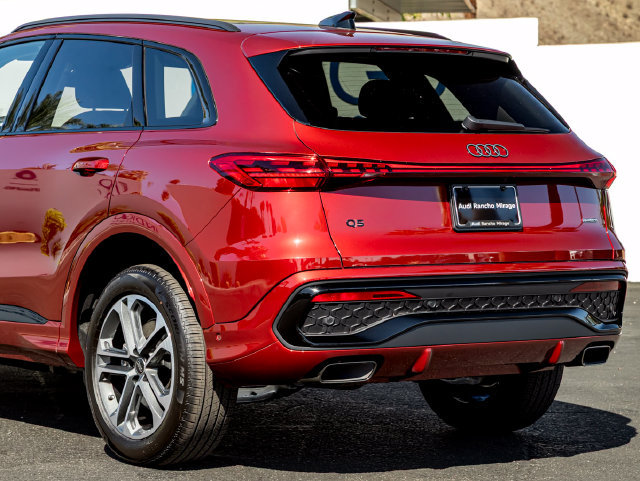 New 2026 Audi Q5 2.0T AWD/4WD image 11