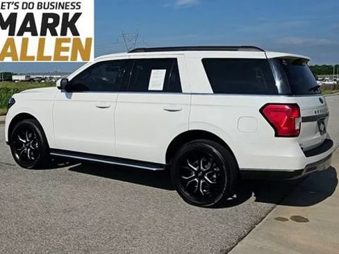Used 2023 Ford Expedition XLT AWD/4WD image 6