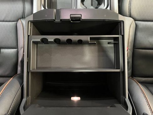 New 2026 Ford F350 Lariat w/ Lariat Ultimate Package image 24