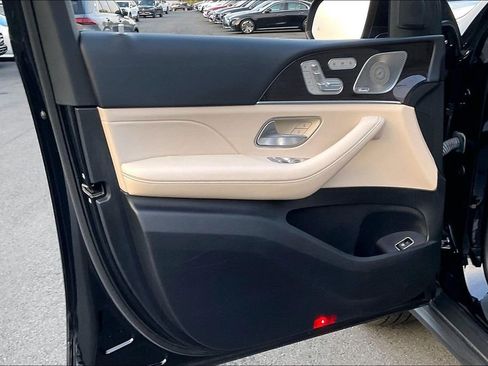 Certified 2023 Mercedes-Benz GLS 450 4MATIC image 15