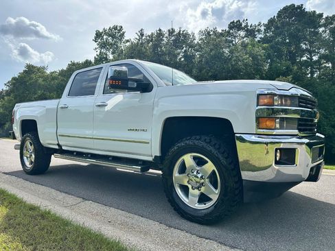Used 2015 Chevrolet Silverado 2500 LTZ w/ Duramax Plus Package AWD/4WD image 3