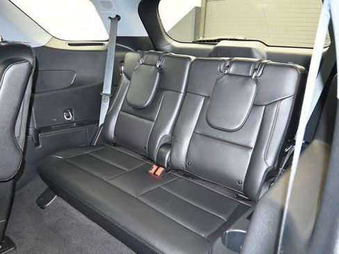 Used 2023 Ford Explorer Limited w/ Equipment Group 301A image 23