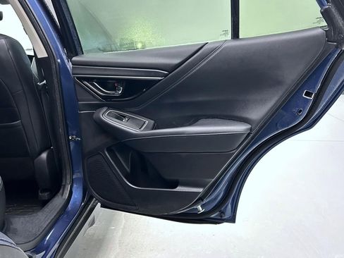 Used 2022 Subaru Outback Limited image 17