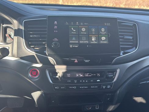 Used 2022 Honda Pilot Sport image 14