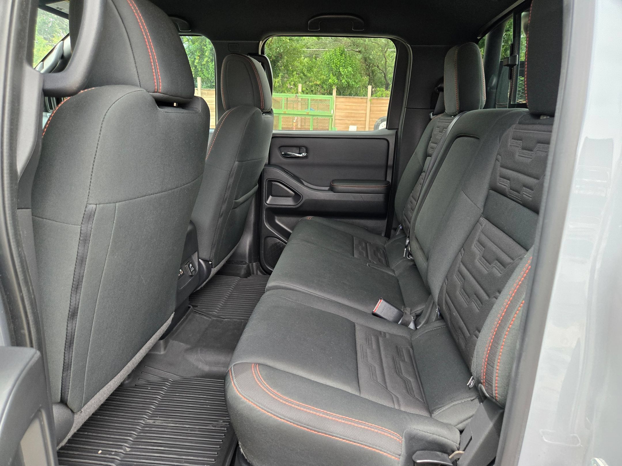 Used 2023 Nissan Frontier PRO-4X w/ Pro Convenience Package AWD/4WD image 14