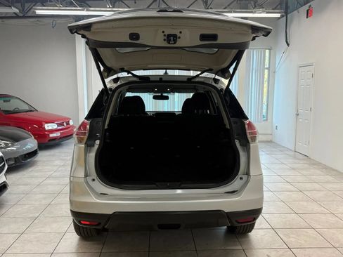 Used 2016 Nissan Rogue SV w/ SV Premium Package AWD/4WD image 20