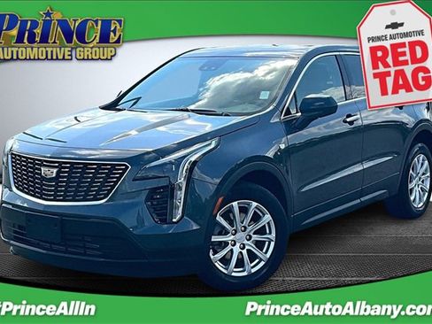 Used 2021 Cadillac XT4 Luxury w/ Cold Weather Package image 1