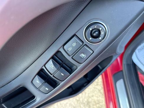 Used 2014 Hyundai Elantra Limited image 13