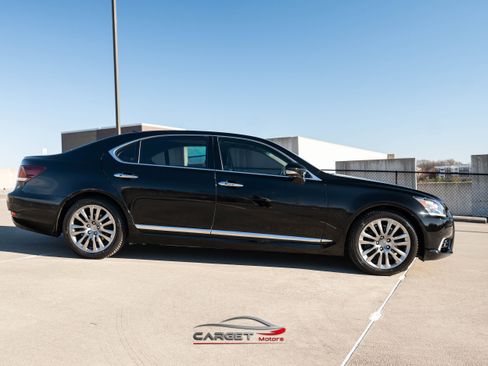 Used 2016 Lexus LS 460 L image 8