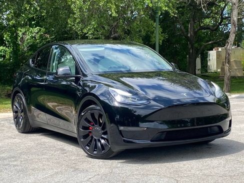 Used 2022 Tesla Model Y Performance AWD/4WD image 5