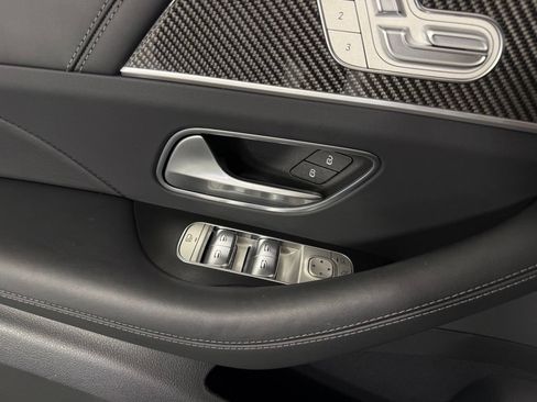 Used 2025 Mercedes-Benz GLS 63 AMG 4MATIC image 21