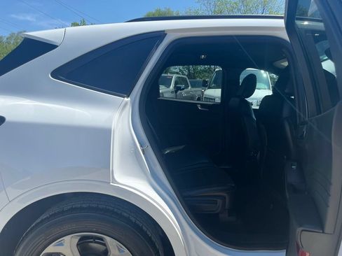 Used 2023 Ford Escape ST-Line AWD/4WD image 30