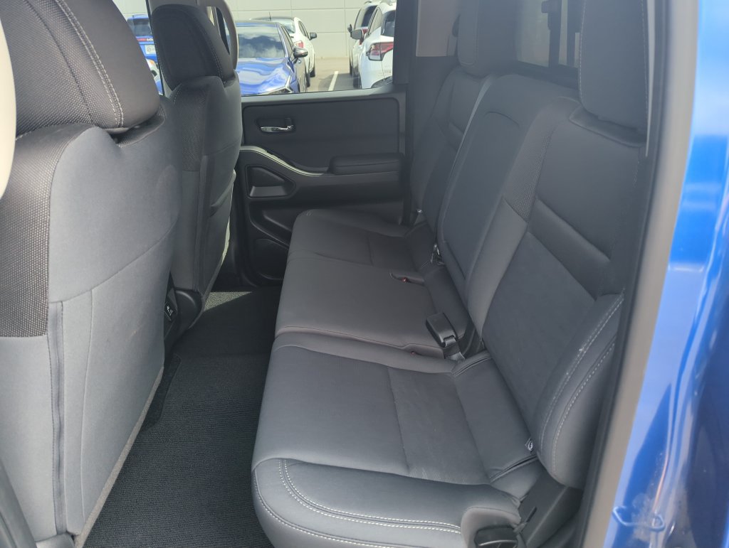 Used 2024 Nissan Frontier SV RWD image 28
