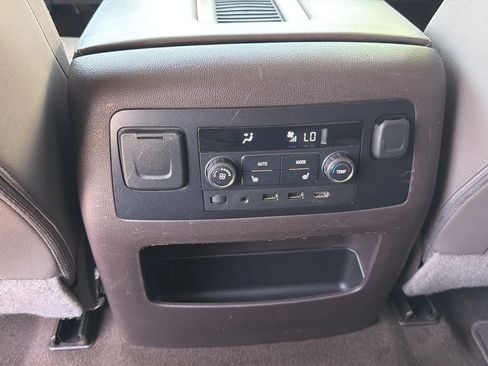Used 2017 GMC Yukon XL Denali w/ Open Road Package RWD image 27
