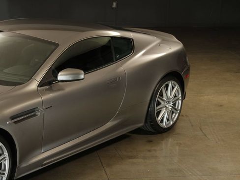 Used 2009 Aston Martin DBS Coupe RWD image 7