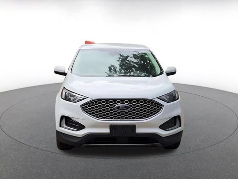 Used 2024 Ford Edge SEL AWD/4WD image 4