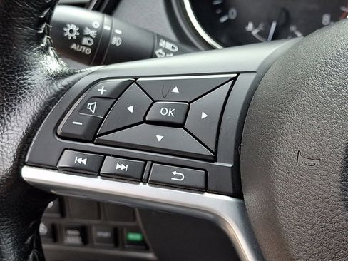 Used 2022 Nissan Rogue Sport SV w/ Technology Package image 20