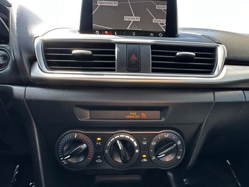 Used 2018 MAZDA MAZDA3 Sport FWD image 25
