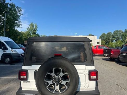 Used 2018 Jeep Wrangler Unlimited Sport AWD/4WD image 4