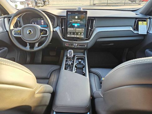 New 2026 Volvo XC60 B5 Ultra w/ Protection Package Premier AWD/4WD image 15