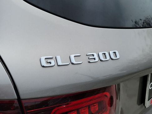 Used 2021 Mercedes-Benz GLC 300 image 7