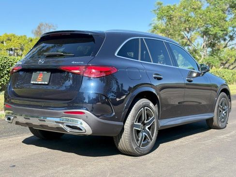 Used 2024 Mercedes-Benz GLC 300 4MATIC image 7