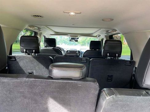 Used 2018 Ford Expedition Max Platinum AWD/4WD image 28