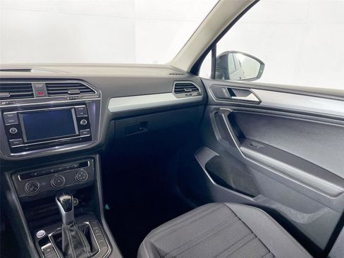 Used 2024 Volkswagen Tiguan S image 23